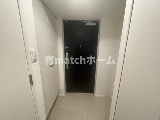 S-RESIDENCE新大阪駅前の玄関|(参考)同マンション反転間取り他部屋の写真