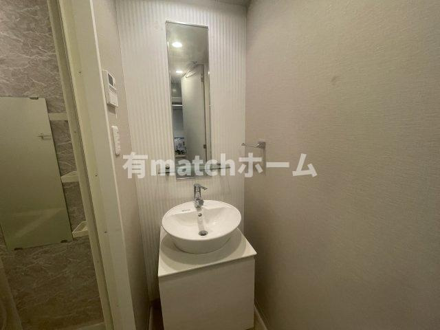 S-RESIDENCE新大阪駅前の洗面所|(参考)同マンション反転間取り他部屋の写真