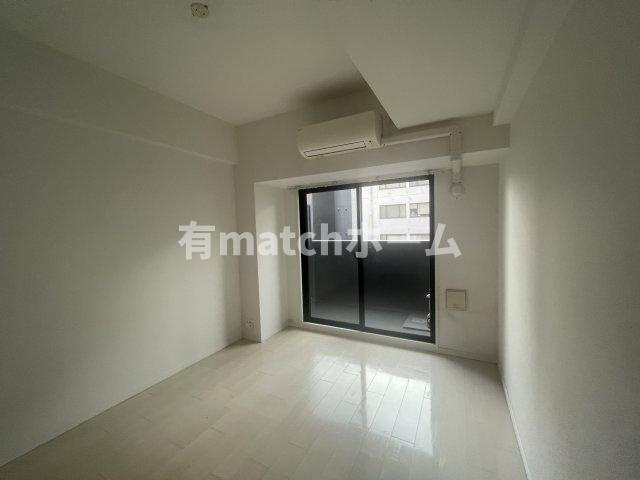 S-RESIDENCE新大阪駅前の居間・リビング|(参考)同マンション反転間取り他部屋の写真