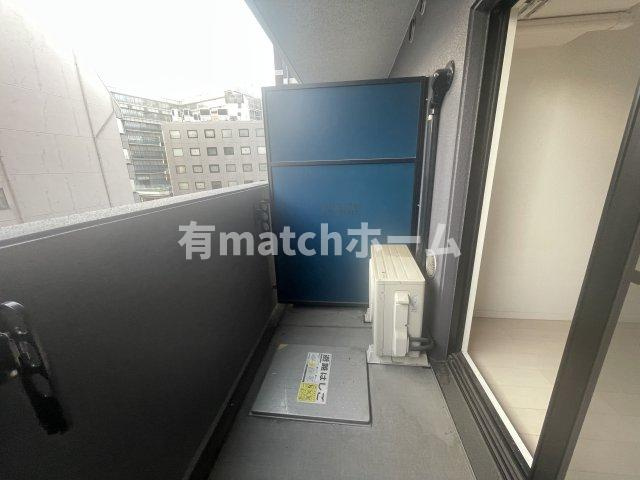S-RESIDENCE新大阪駅前のバルコニー|(参考)同マンション反転間取り他部屋の写真