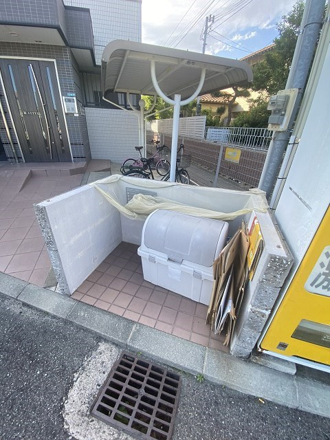 ブリーゼ甲子園の外観