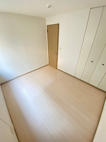 アネシス愛宕山Ⅱ棟の寝室
