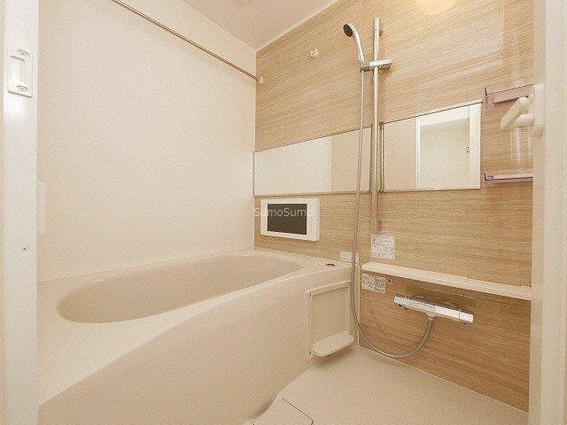 プレジオ難波ASIANの浴室