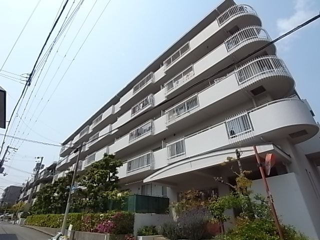 シャムロックコート西岡本