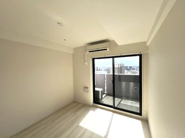 S-RESIDENCE新大阪WESTの居間・リビング