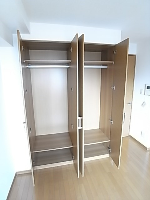 リーガル神戸海岸通りの収納