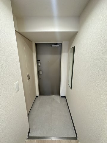 南堀江アパートメントシエロの玄関