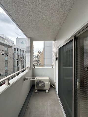 南堀江アパートメントシエロのバルコニー