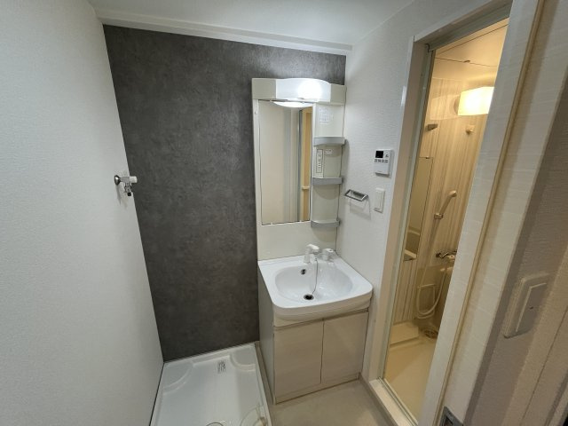 S-RESIDENCE新大阪WESTの洗面所