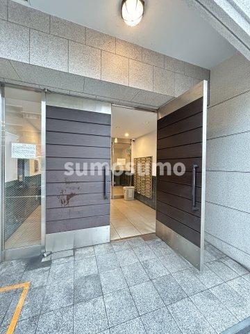 ラナップスクエア上本町のエントランス