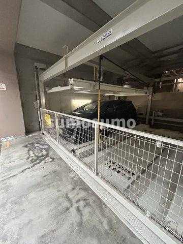 ラナップスクエア上本町の駐車場