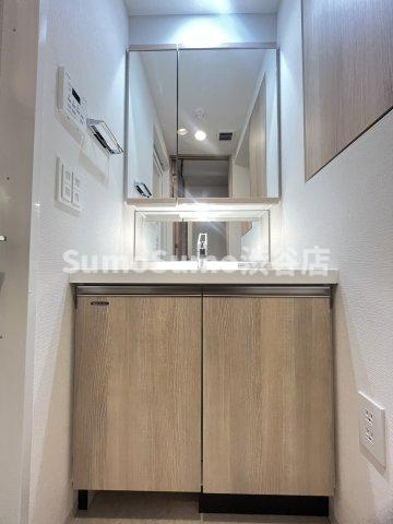 CREATIF三軒茶屋の独立洗面台