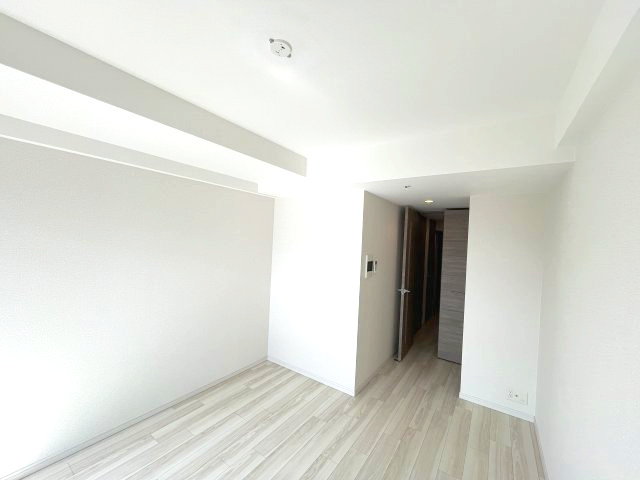 S-RESIDENCE新大阪WESTの洋室