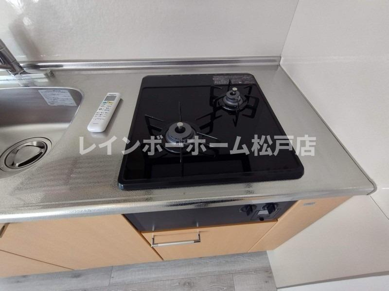 クレール柏のキッチン|コンパクトなキッチンで掃除もラクラク