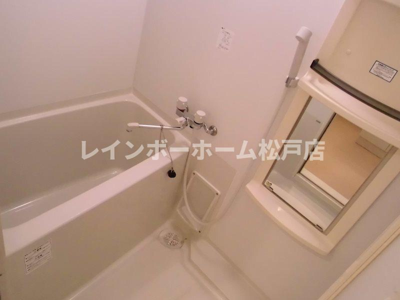 クレール柏の浴室|落ち着いた空間のお風呂です