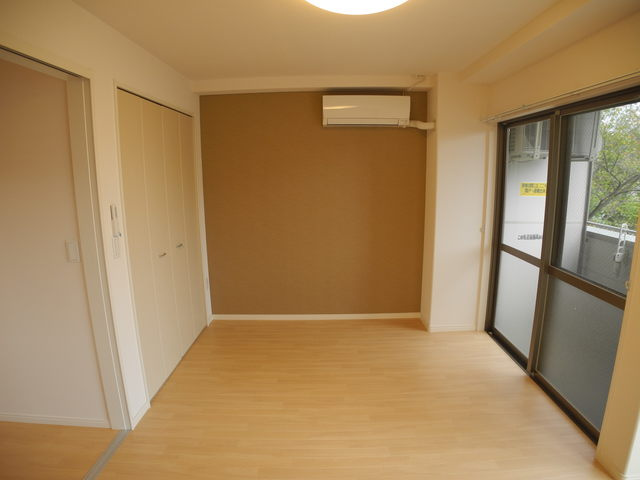 Park　Terrace　中園の居間・リビング|※同タイプのお部屋のお写真です。