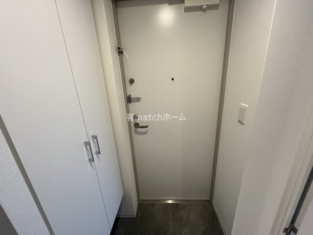 セレニテ難波ミラク参番館の玄関