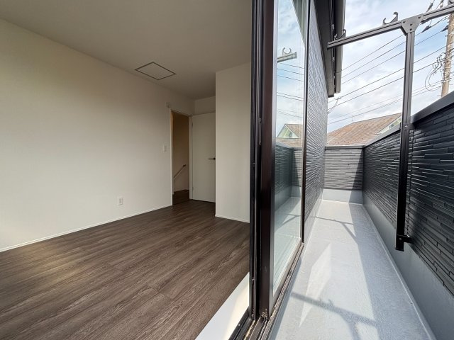 横浜市藤が丘3期　2号棟のバルコニー|バルコニー付きです