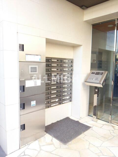 川崎市多摩区中野島６丁目の賃貸マンションのエントランス|★お部屋探しはオールマイト不動産までご相談下さい♪