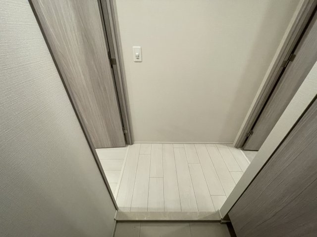 プレディアコート本町の玄関