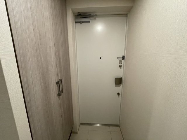 プレディアコート本町の玄関