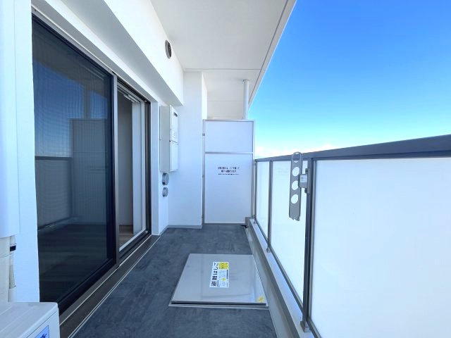 セレニテ東三国ミラクのバルコニー