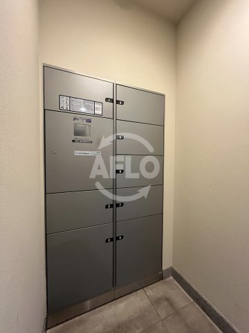 エステムコート新大阪12オルティの内装|宅配ボックス