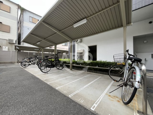 エステムコート新大阪12オルティのその他|駐輪場