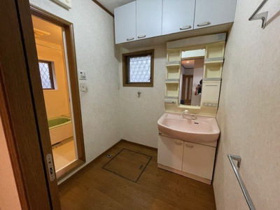 【洗面所】 | 寝屋川市成田東が丘　戸建