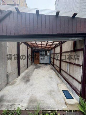 【駐車場】 | 大久保町３丁目貸家