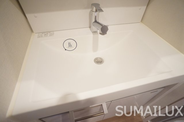 熊本市西区春日３丁目の賃貸マンションの洗面所