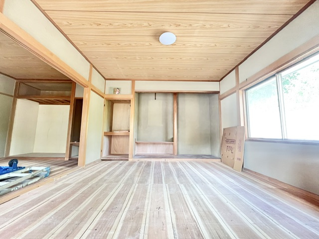 大矢船中町貸家の洋室