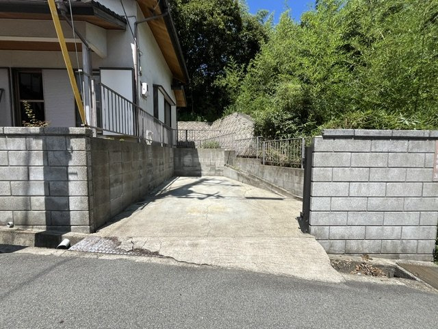 大矢船中町貸家の駐車場