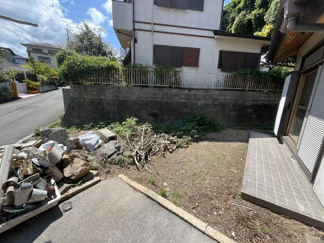 大矢船中町貸家の庭