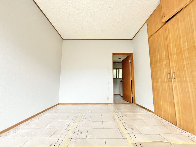 大矢船中町貸家の洋室