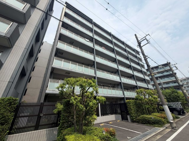 クレヴィア東白楽の外観
