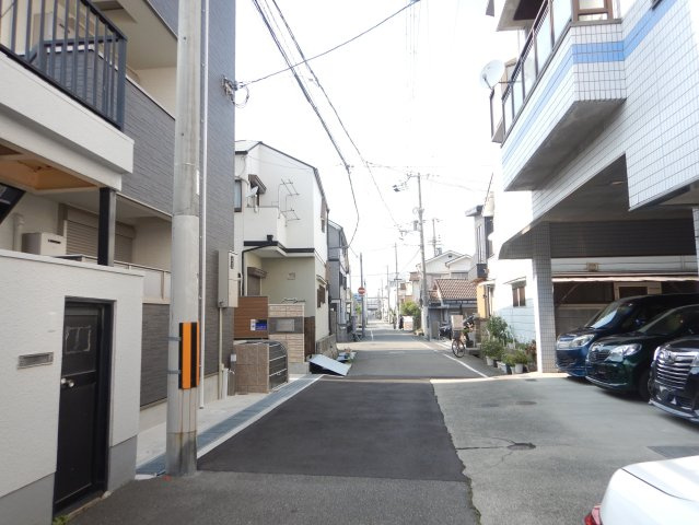 コムディッソ・オリオの周辺|西側前面道路
