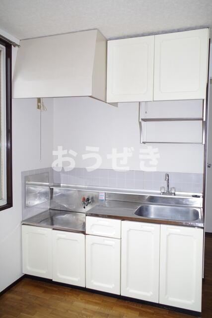 Ｆ．Ｊ．Ｓ．８のキッチン