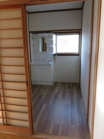 野中一戸建ての寝室