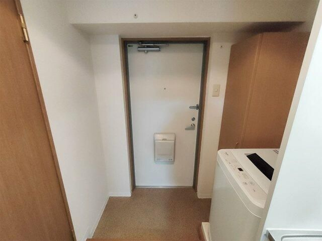 マイナビＳＴＡＹミライエ早稲田ＳＯＵＴＨの玄関