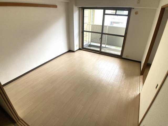 ベガ中上の内装|各部屋、とても日当たり良好です