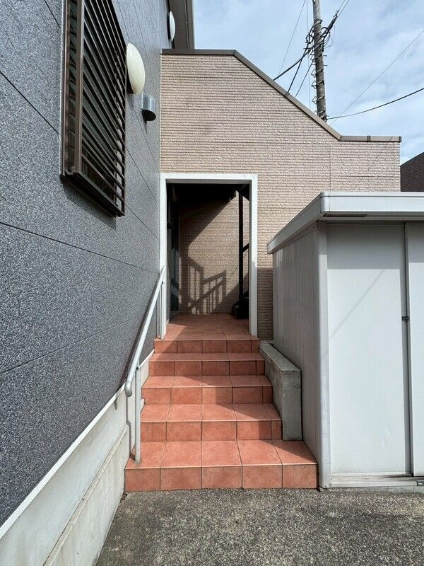 【エントランス】