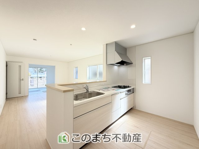 CRADLEGARDEN宇都宮市簗瀬第8のキッチン|人気の対面式キッチン☆料理をしながらご家族とコミュニケーションが取れます♪