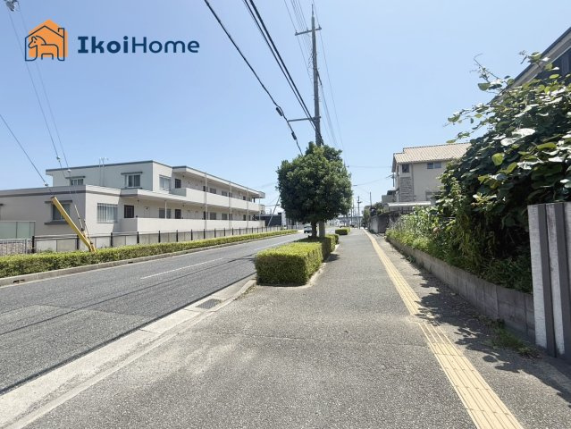 明石市大久保町大久保町　土地の前面道路含む現地写真|●年中無休：当日予約可●前面道路は広く約7ｍございます！歩道が約4ｍございます！