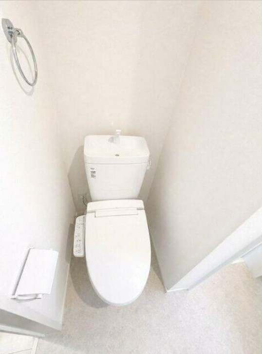 さいたま市南区大谷場１丁目のアパートのトイレ|※同施工別部屋