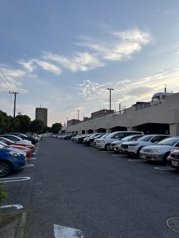 【駐車場】