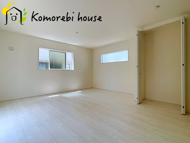 蓮田市緑町　新築一戸建て　リーブルガーデン　01の居間・リビング|居間です