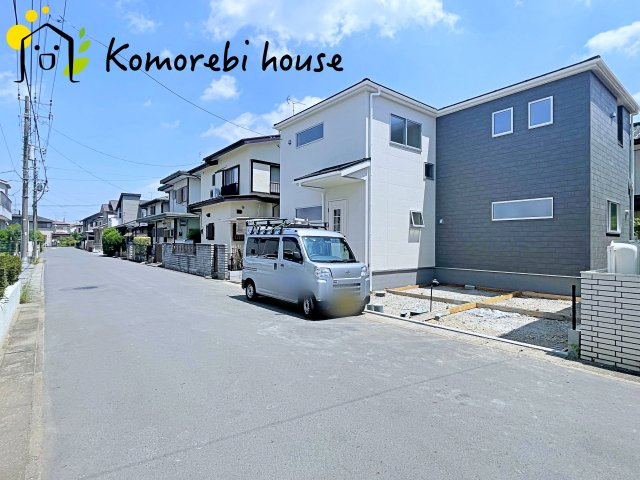 蓮田市緑町　新築一戸建て　リーブルガーデン　01の前面道路含む現地写真|前面道路含む現地写真です