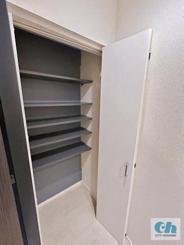 天寿2nd 301号室の収納