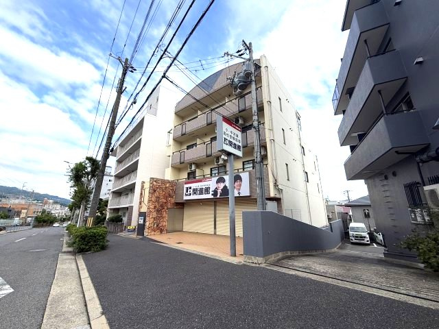 ロジュマン六甲の外観